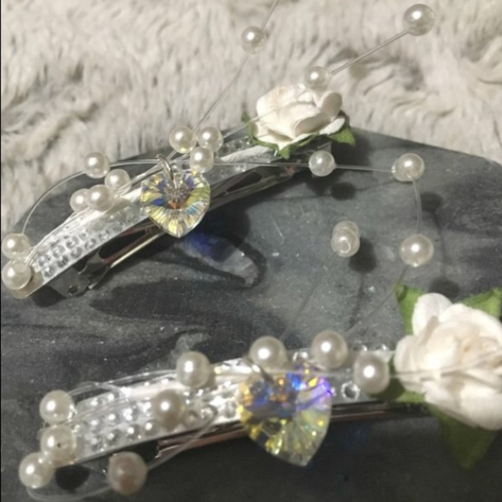 Handmade Prom/Bridal barrettes ❤️💕💕